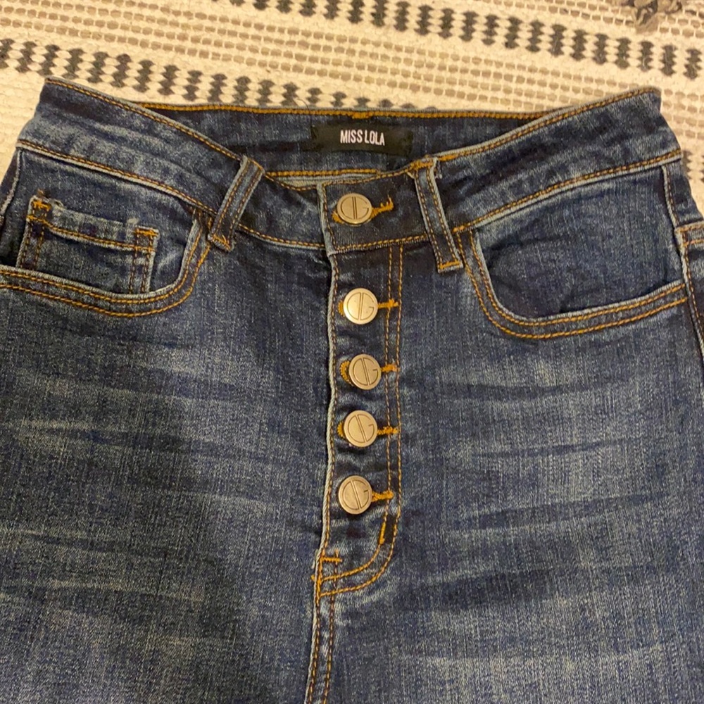 Never used jeans from miss Lola didn’t fit me !